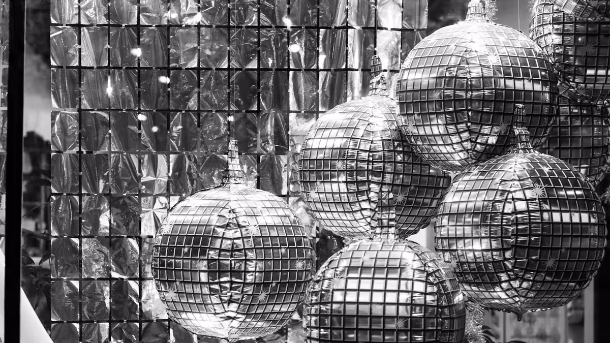 Bolas de discoteca en blanco y negro para decoración de mesas