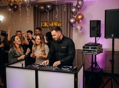 DJ para fiestas privadas con audio de alta potencia CDMX