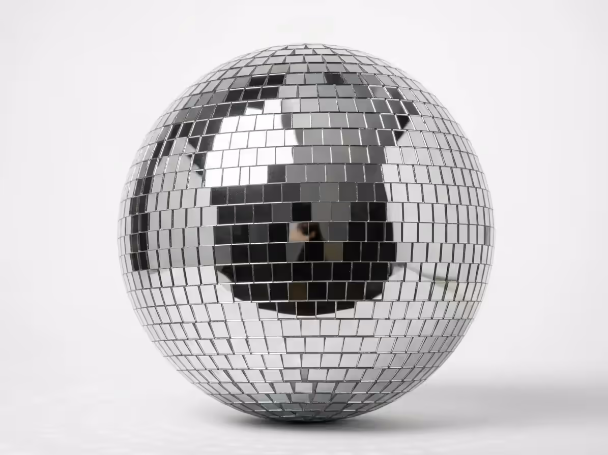 Bola de espejos para bodas elegantes