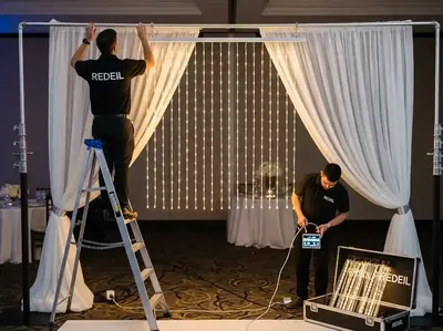 Cascadas LED en hacienda para boda