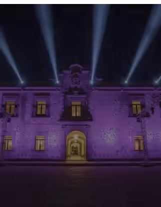 Iluminación RGBW con control DMX en evento especial