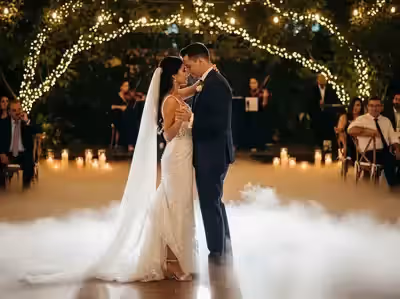 Comparación de tecnologías de niebla baja en una pista de boda
