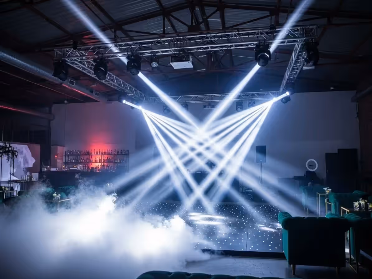 Humo denso en fiesta temática de Halloween