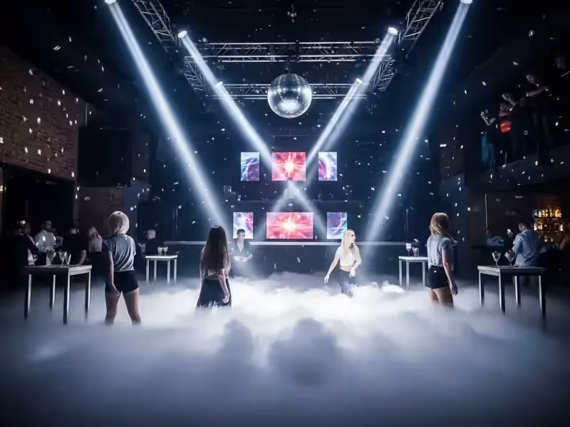 Humo atmosférico en salón de XV años