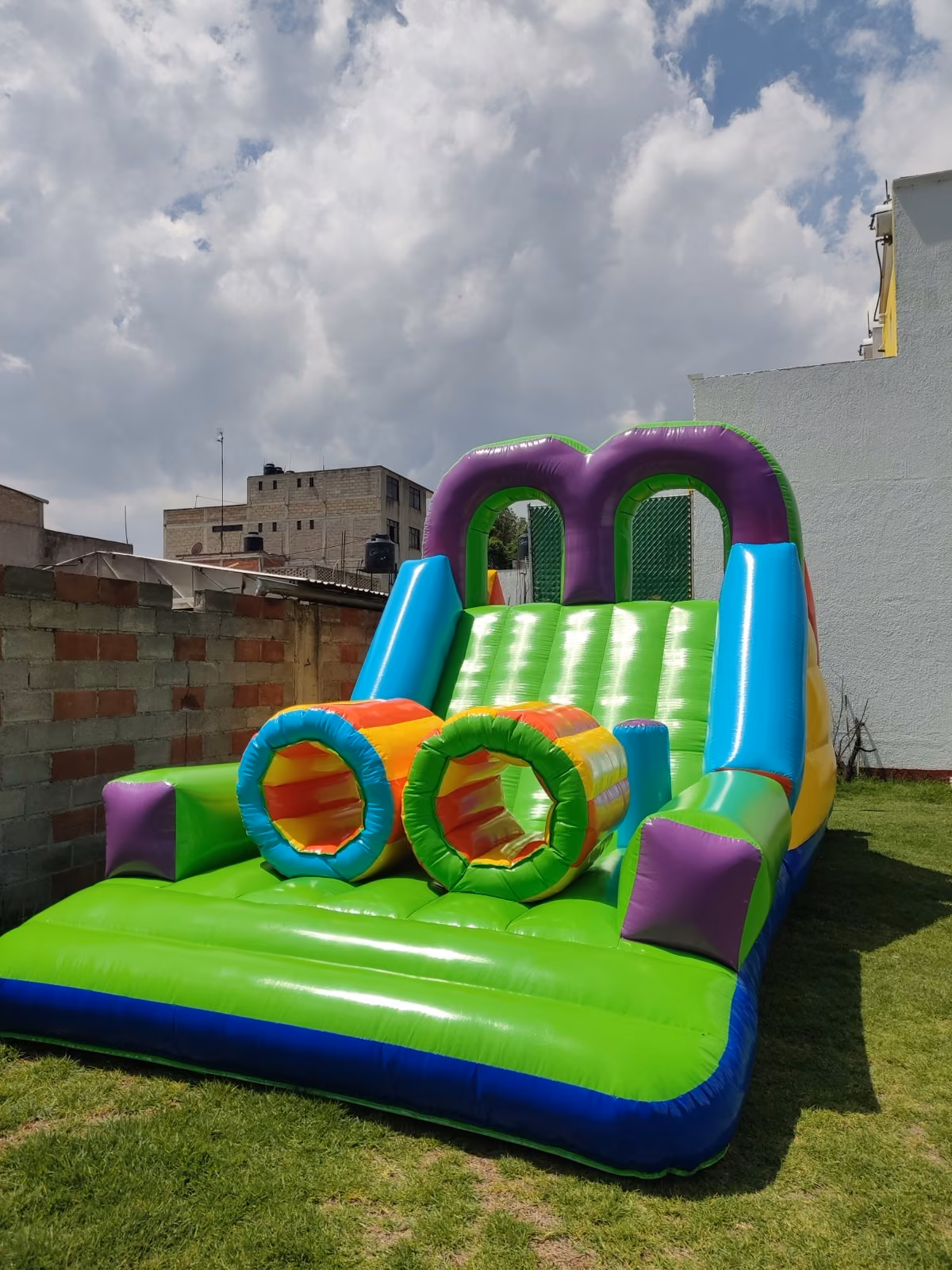 Resbaladilla final del circuito inflable Extremo