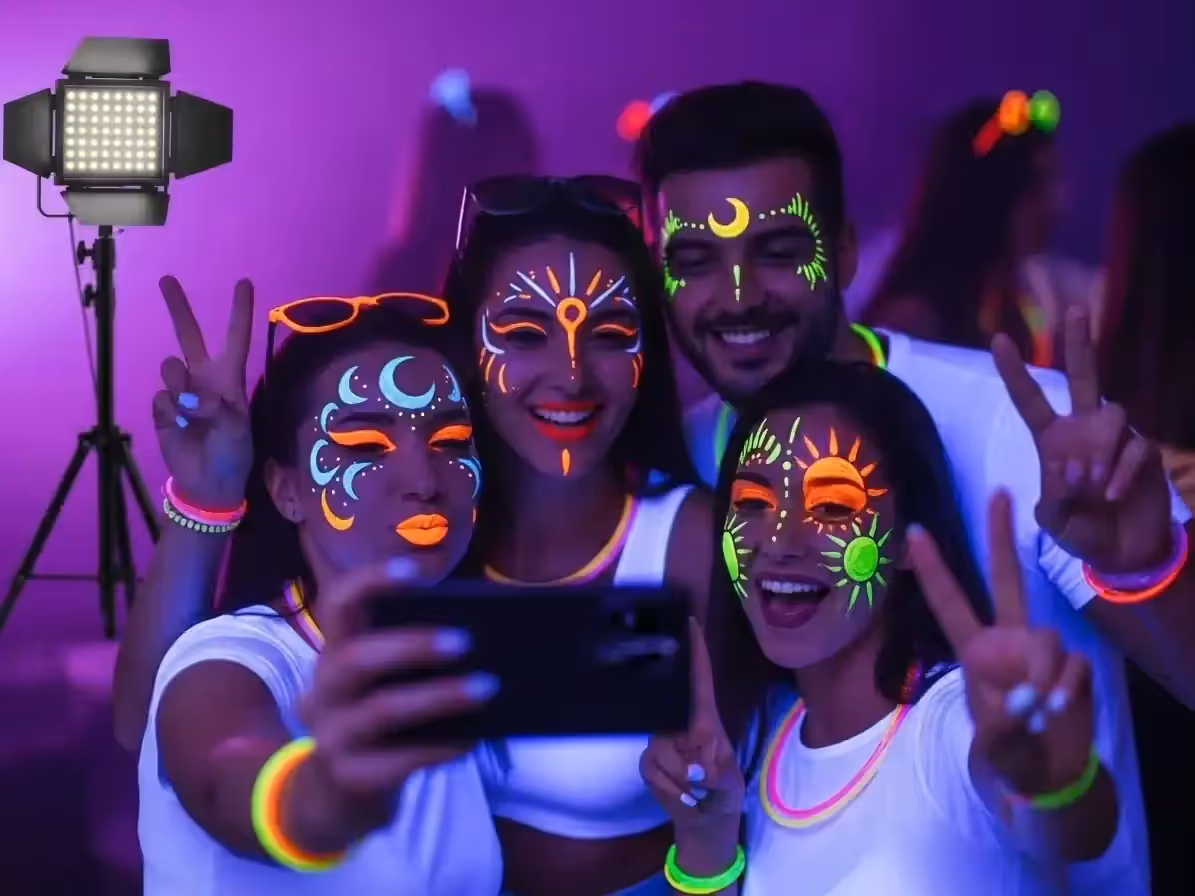 Cumpleaños con ambiente UV y luz negra