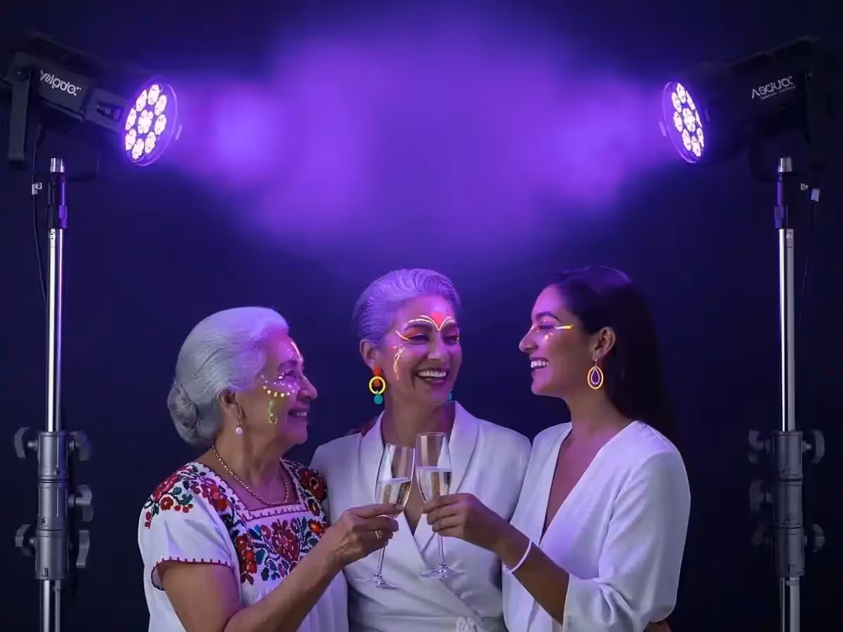 Decoración y escenografía fluorescente activada con luz negra