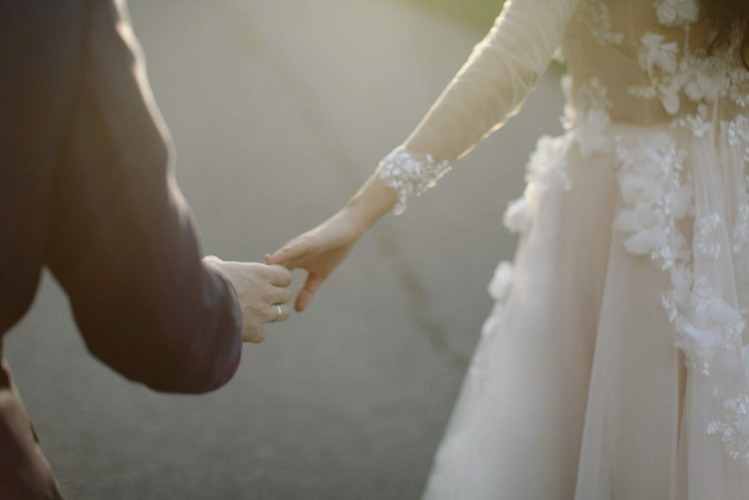 4 pasos que deben tomar los recien casados ​​despues de